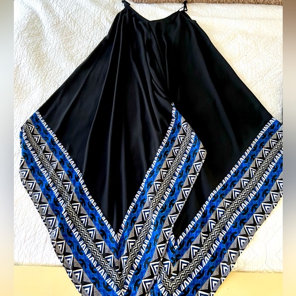 Patterned black spaghetti strap midi, size M. New condition. - Picture 2 of 5